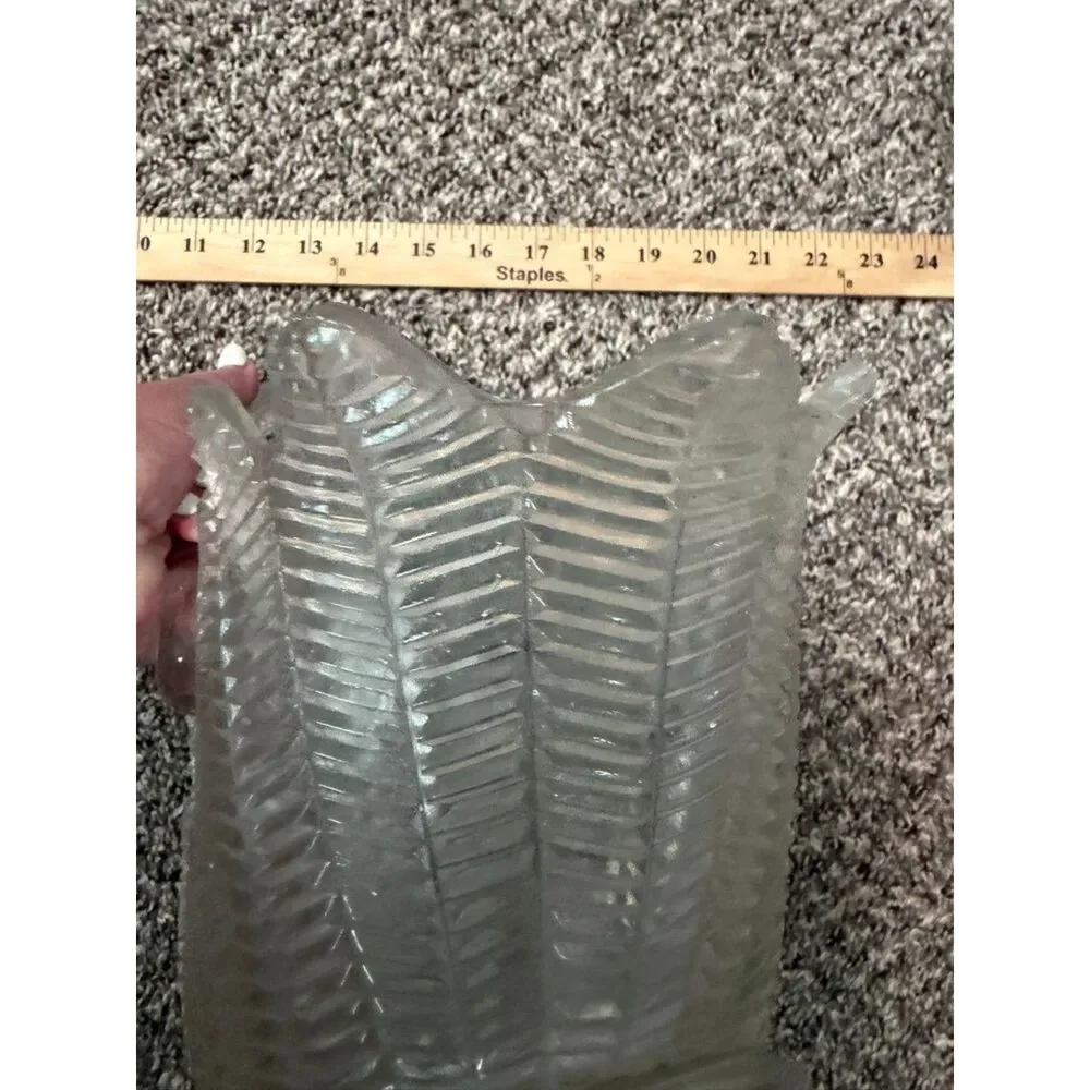vtg LE smith clear glass feather pattern basket with handle